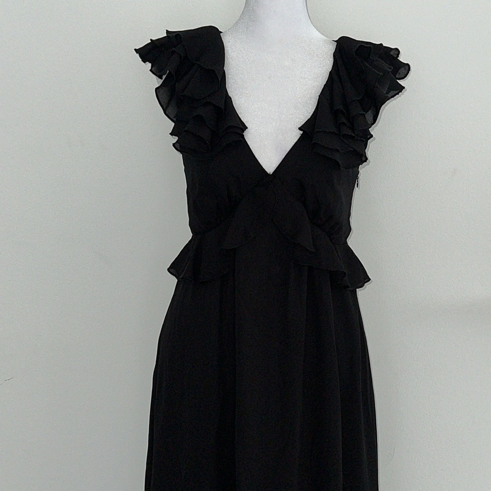 Women’s Black Ruffle V-Neck Midi Dress - Elegant Everyday Style - Picture 4 of 11